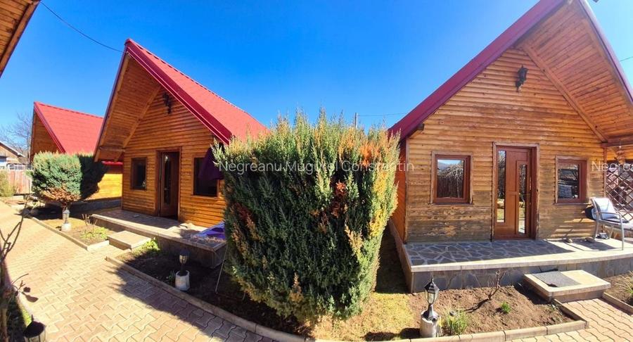 3 Cabane de lemn cu fundatie de beton+Bucatarie, Terasa inchisa, anexa 3 Cabane de lemn cu fundatie de beton+Bucatarie, Terasa inchisa, anexa