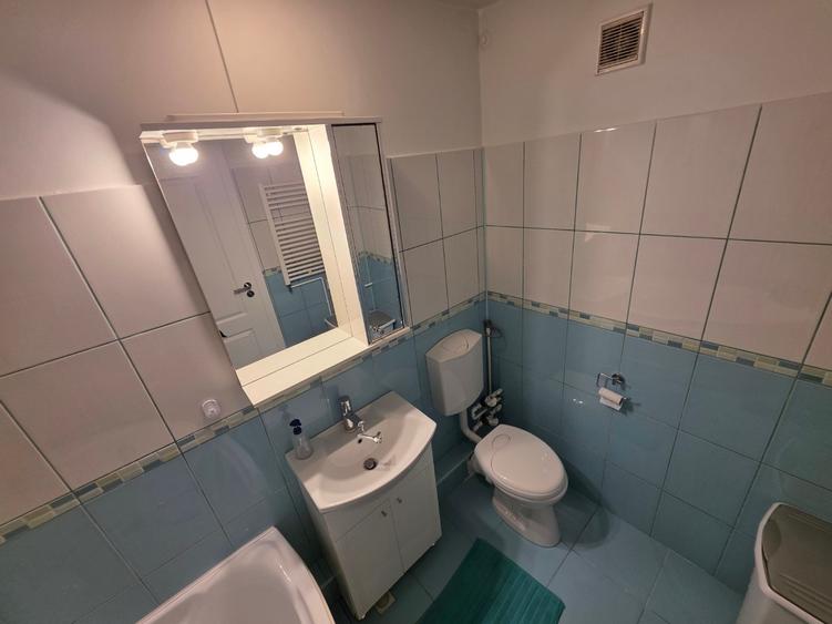 Basarabia, 10 minute metrou Piata Muncii, pe Campia Libertatii - 17