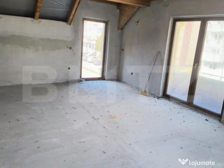 Casa spatioasa de vinzare,ideala atat pentru locuit ,inves - 2