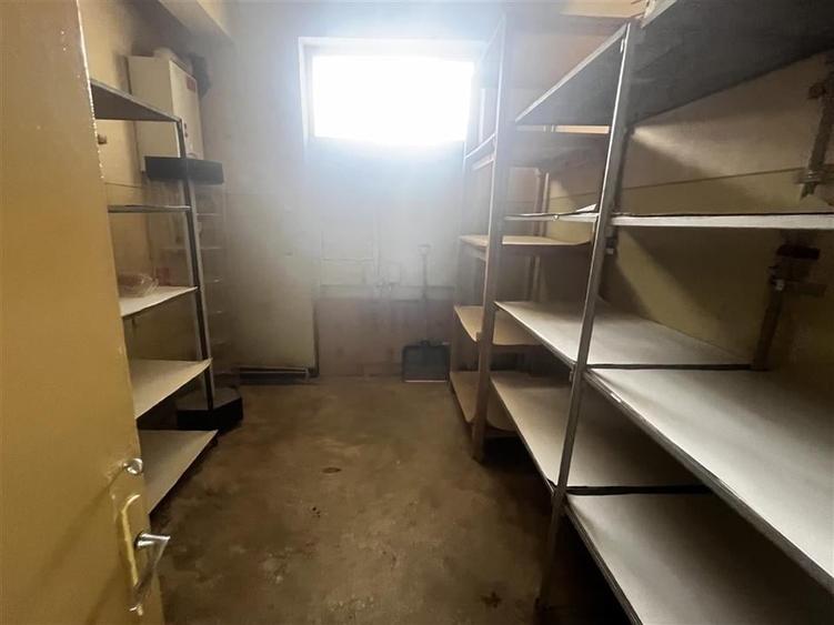 Spatiu comercial de 120 mp in Plopeni, zona cu vad . - 12