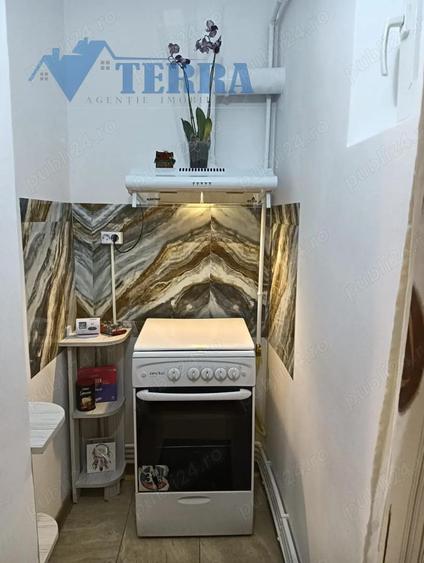 Confort ?i acces facil: garsoniera spa?ioasa la parter, zona Robea - 6