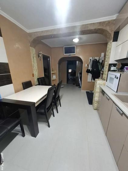 Vand apartament 3 camere - 9