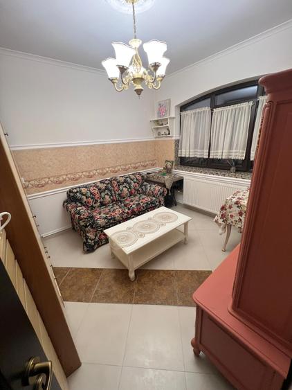 Vanzare Casa/Villa 6 camere 3 bai 3 wc -uri Dobroiesti 0% Comision - 25