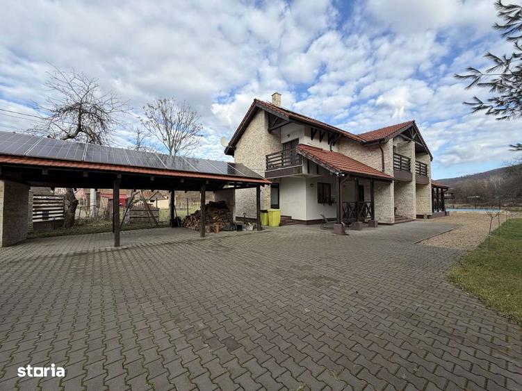 Pensiune/Casa de vanzare natura verde Cladova - 3