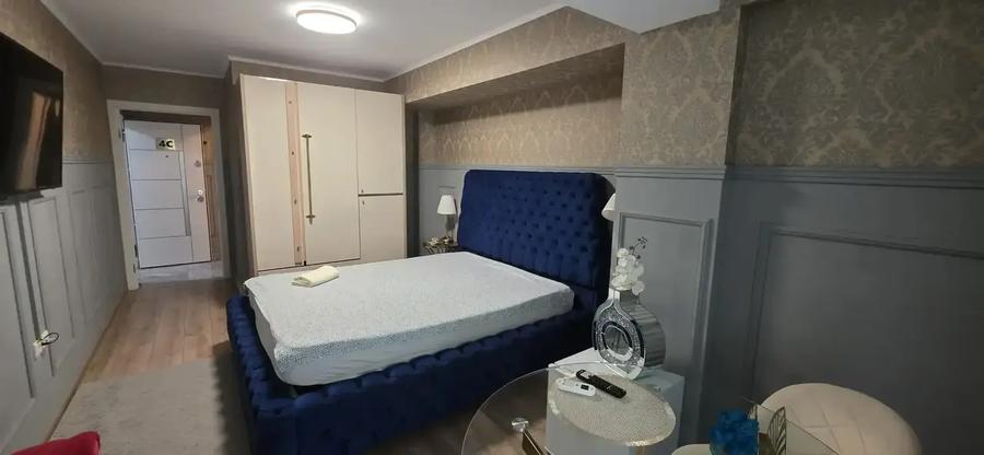 Apartament cu 3 camere decomandat, mobilat în Nord-Vest