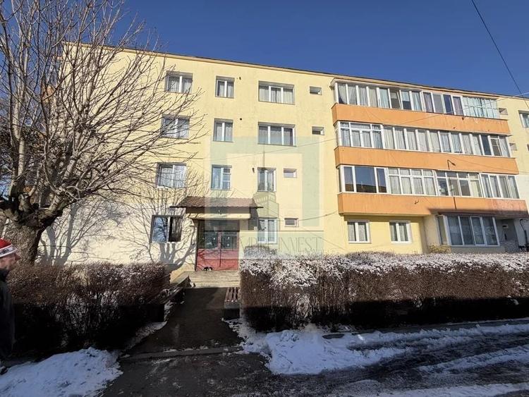 Apartament 3 camere , 60mp, Etj 2/3 - zona Râșnov/ISR - 8