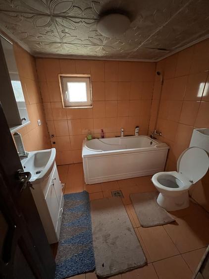 Casa de vanzare . - 6