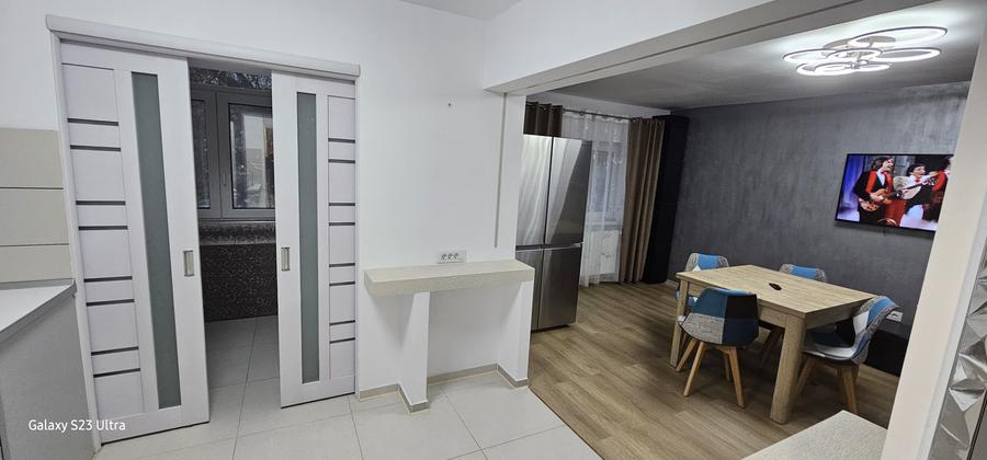 3 CAMERE - TOMIS III - 2