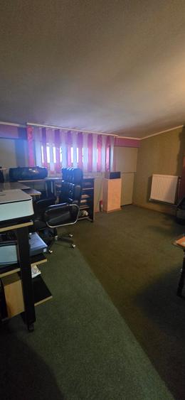 Casa p+2 cu spațiu comericial - 13