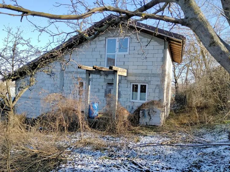 Proprietar vinde casa si teren in Sarata Deal Nou ,Bacau. - 2