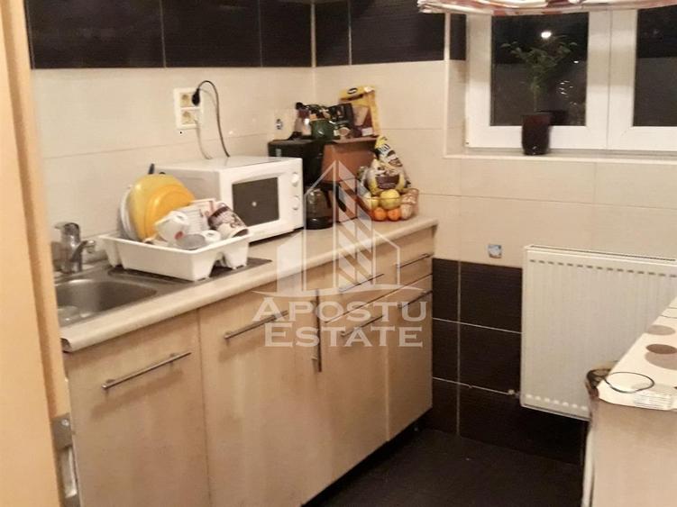 Apartament 2 camere , decomandat, zona Circumvalatiunii - 5