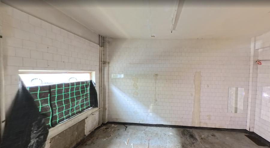 Spațiu Comercial/Depozit Str. Clăbucet Nr. 5 parter din spate Preț negociabil - 5