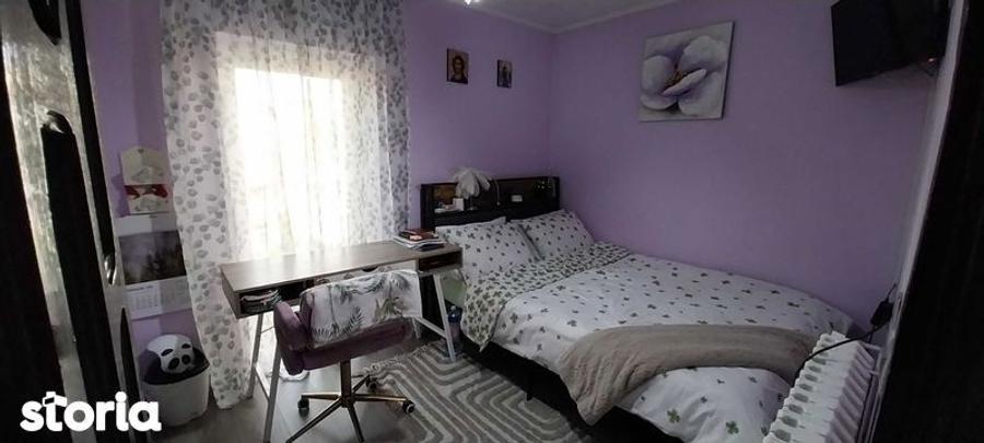 Casă cu 4 camere cu Teren 400 Mp în Gării