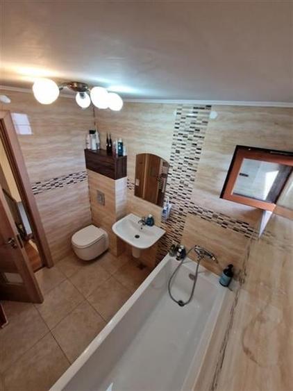 Apartament de Lux cu 3 Camere și Scara Interioară ? De V?nzare Teilor - 7