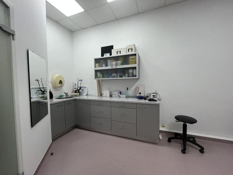 Spațiu clinic de vânzare – zonă centrală– Afacere la cheie - 19