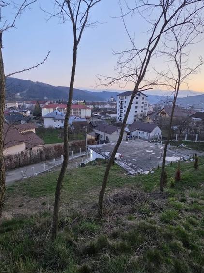 Casă de vânzare cu 1100 mp teren in proprietate- liniște și natură în orașul Gur - 10