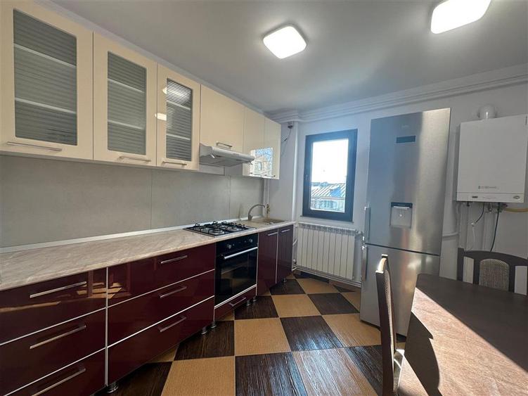 Inchiriere Apartament cu 2 camere Podu Ros - 6