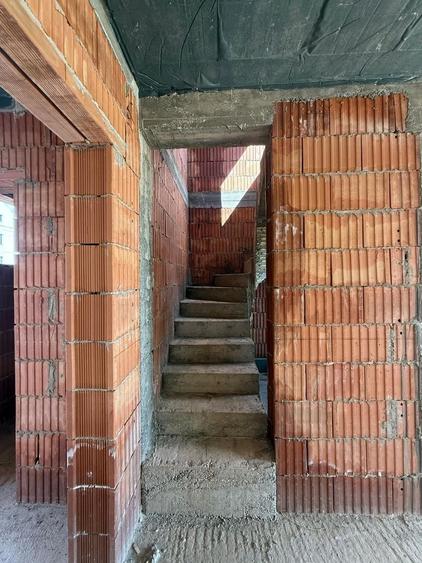 Duplex la rosu - 3 dormitare- Dumbravita - 7