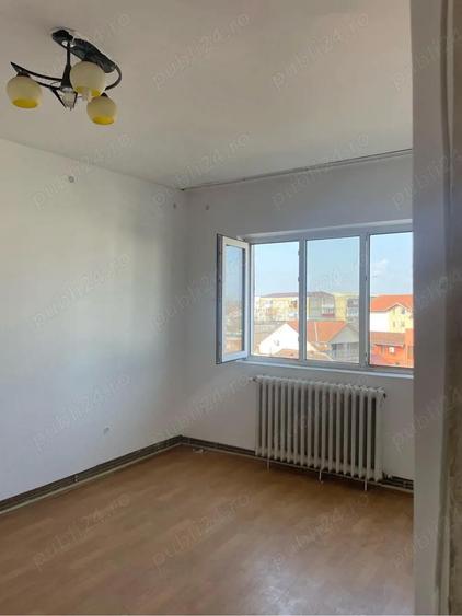 Vand apartament , 3 camere , decomandat , Micro 3 , langa ?coala - 2