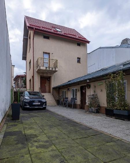 Eroii Revolutiei, center, house for sale  P+2,Parcul Carol,Tineretului - 3