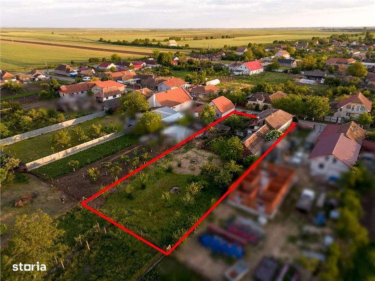 Casă cu 4 camere cu Teren 1440 Mp în Girișu de Criș