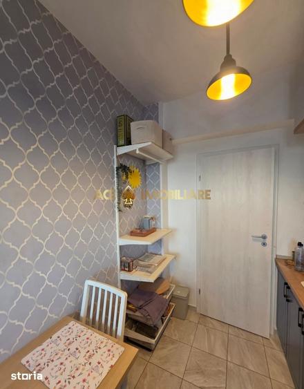 Apartament cu 3 camere în Apărătorii Patriei