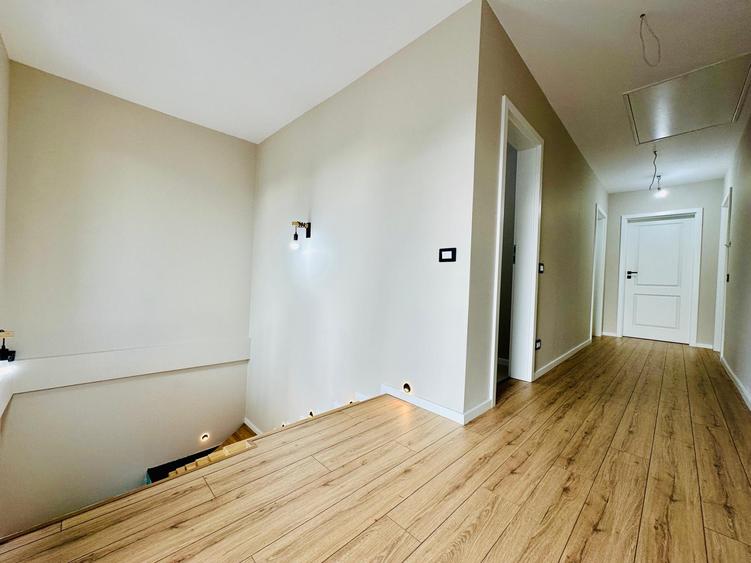 Casă de vânzare individuală nouă | 5 camere | Berceni Ilfov - 440 mp | La cheie - 16