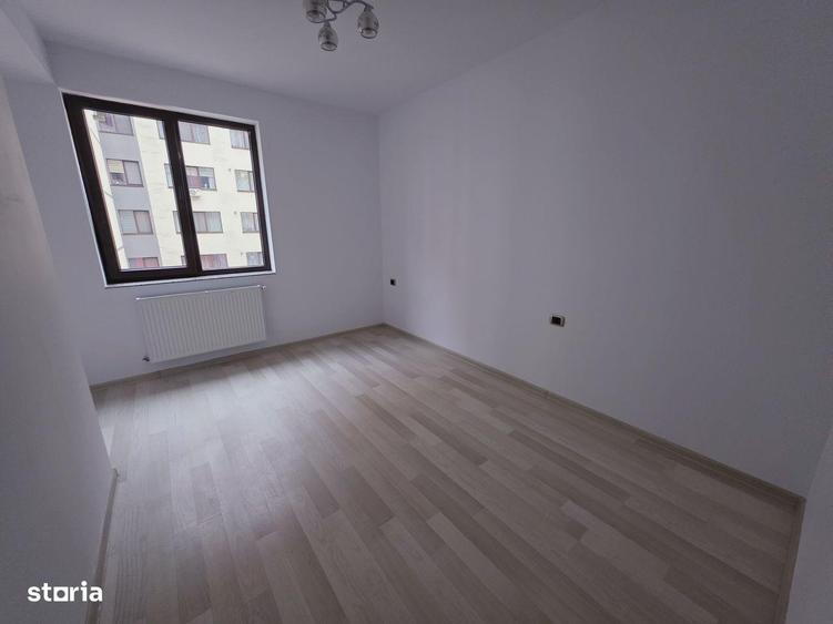 Vand apartament 3 camere Isaran cu parcare - 2