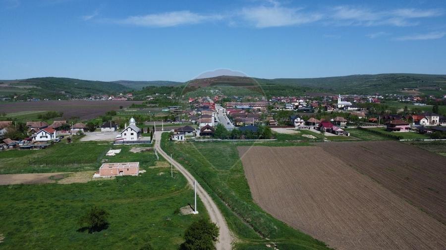 Teren intravilan 1.400 mp, împrejmuit integral – Livada, comuna Iclod - 6