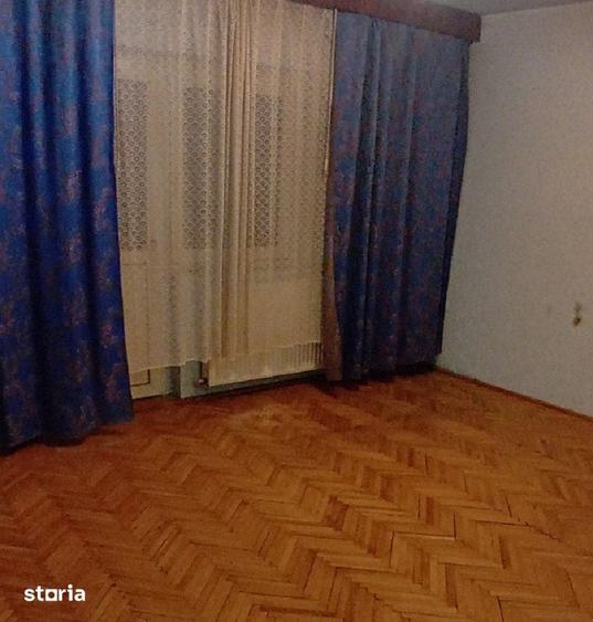 3 cam decomandat spatios 82 mp St O Iosif 5 minunte de Complex 2 bai - 10
