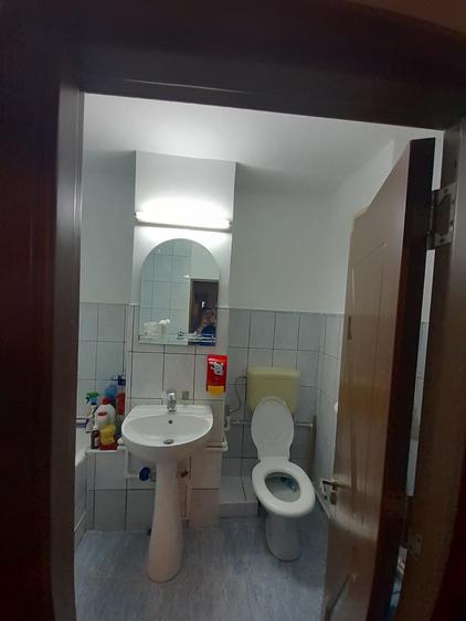 Vand garsoniera decomandata, 37 mp utili - 5