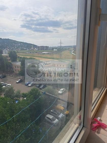 Apartament cu 2 camere decomandat, mobilat în Mircea cel Bătrân