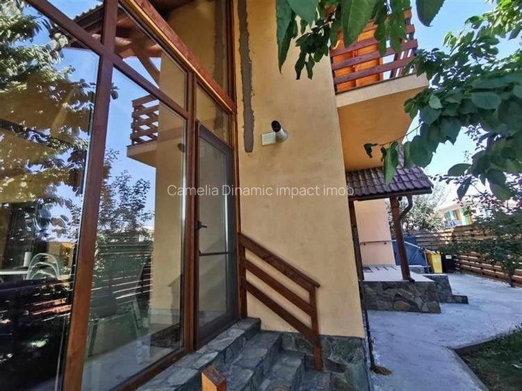 Casă cu 5 camere în Central Casă cu 5 camere în Central