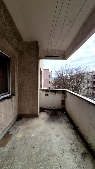 Apartament cu 4 Camere si Suprafata Generoasa pe Bulevardul Nicolae Titulescu - 12