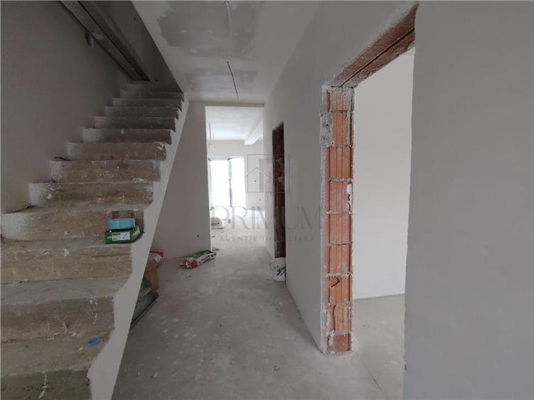 Duplex spatios la asfalt - toate utilitatile - personalizare interioara - 7