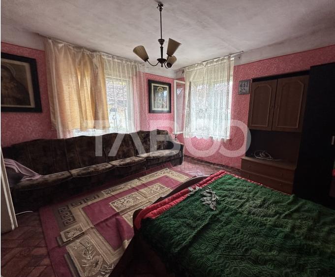 Casa de vanzare 2 camere anexe gospodaresti 1248 mp teren in Beclean - 4