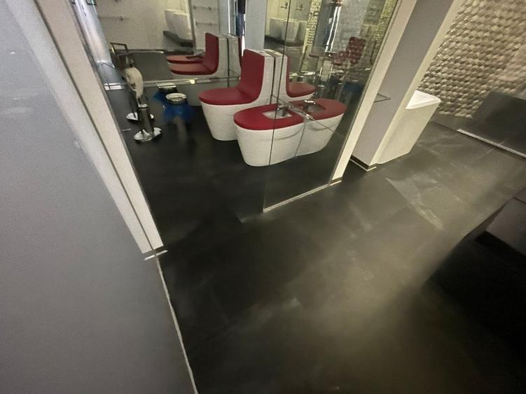 Apartament cu 4 camere decomandat, mobilat în Băneasa