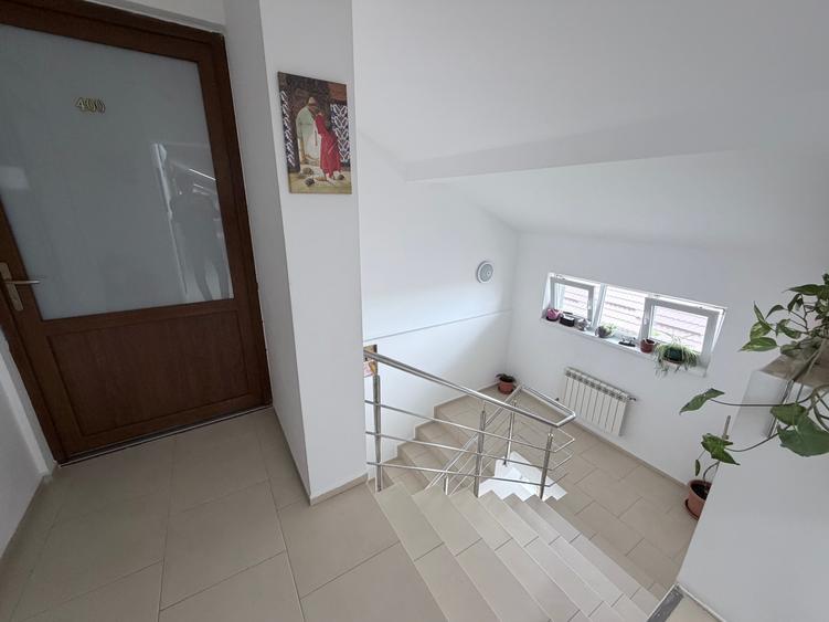 Vânzare unitate hotelieră la cheie -  770 mp. 18 camere. Lift.  Parcari - 17