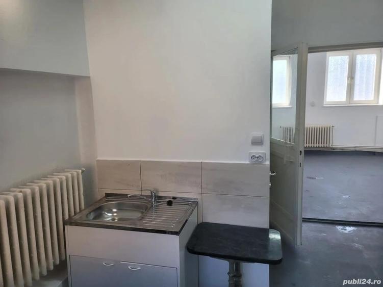 Inchiriez apartament 2 camere + 2 bai pentru muncitori, (maxim 10 persoane ) in zona ultracentrala, - 11