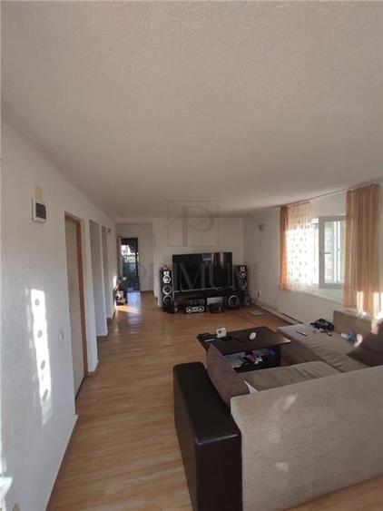 Utvin- 5 camere- toate utilitatile- strada asfaltata - 5