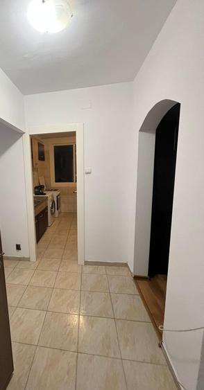 Obor, Colentina,vis-a-vis  Kaufland, 8 minute de metrou - 8