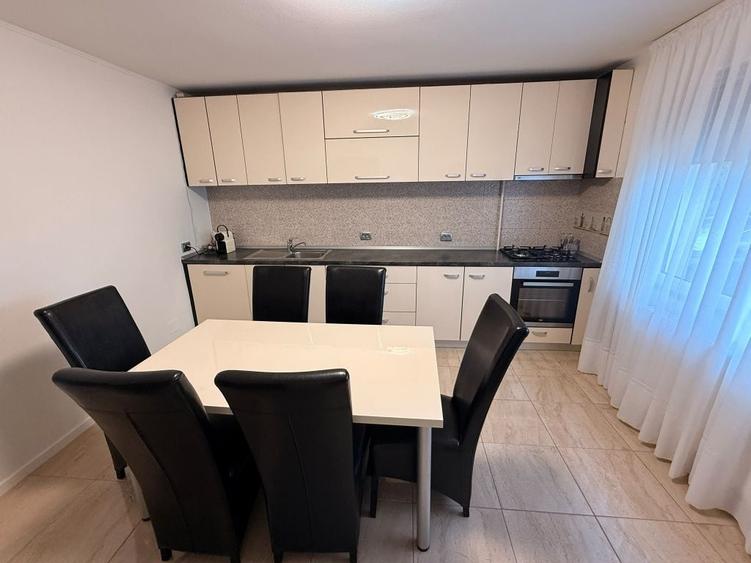 Casă cu 3 camere în Negoiești