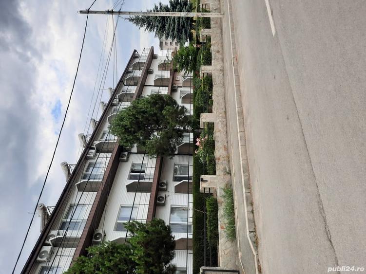 Casă cu 6 camere cu Teren 1200 Mp în Costinești