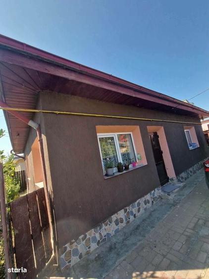 Casă cu 3 camere în Central