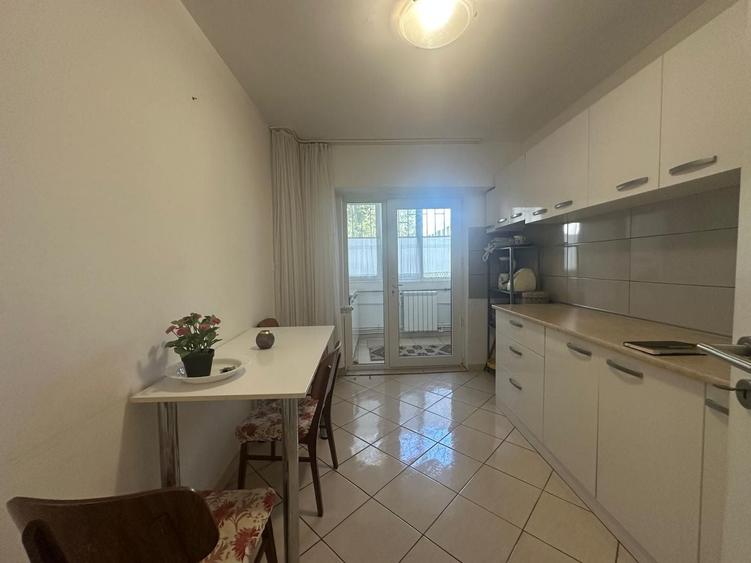 Apartament cu 2 camere decomandat, mobilat în Tomis Nord