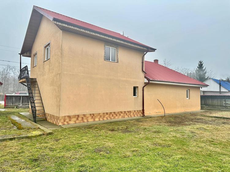 Casă individuală cu 6 camere cu Teren 997 Mp în Filipești