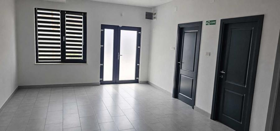 Casă cu 3 camere în Central