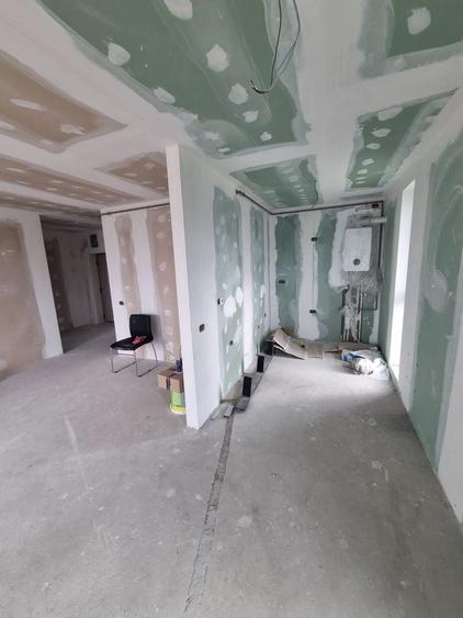 Apartament cu 3 camere decomandat în Tomis Nord