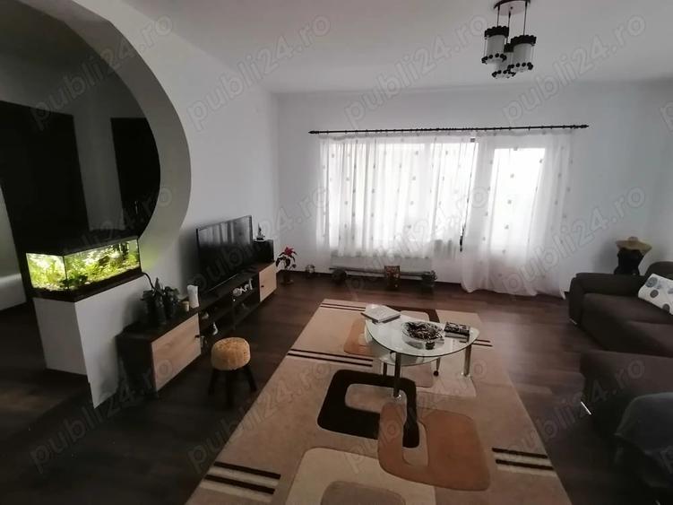 Casă cu Teren 1000 Mp în Bucium