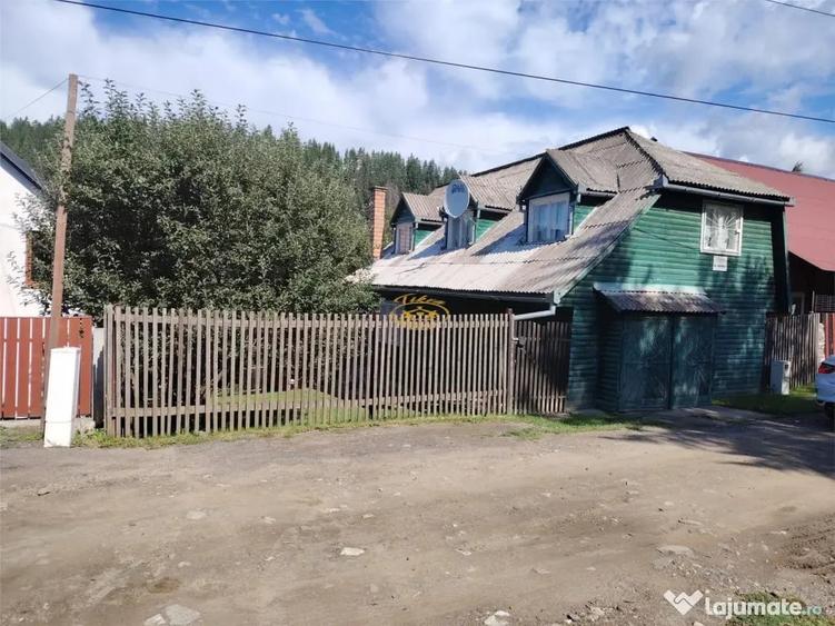 Casă cu 4 camere cu Teren 327 Mp în Central